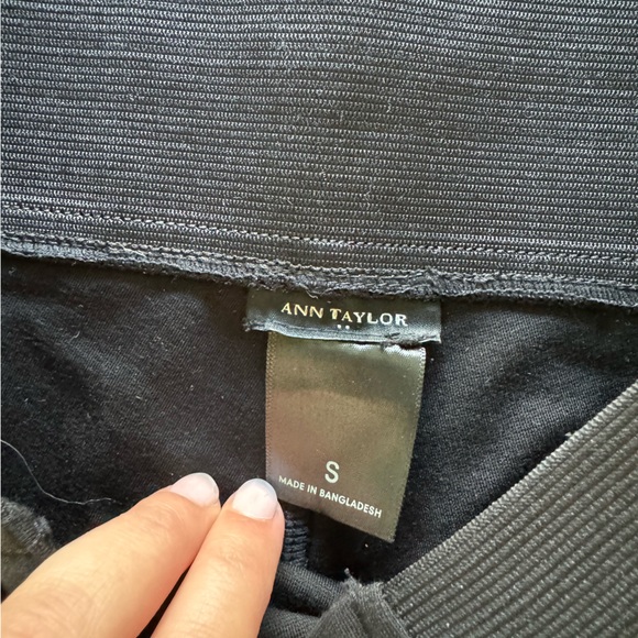 Ann Taylor wide-waistband leggings - Picture 3 of 5